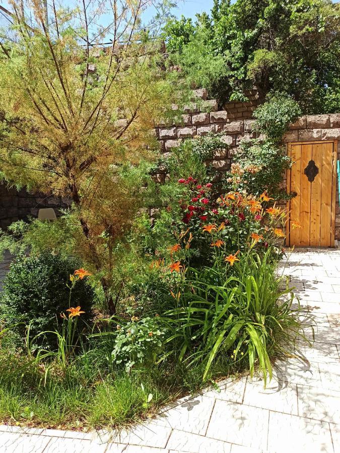 Guesthouse Aygestan Ереван Экстерьер фото
